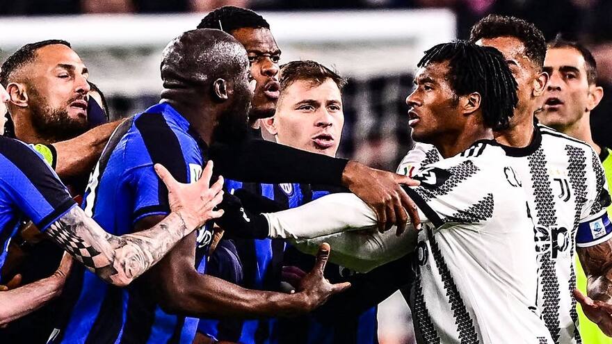 Los duros encontronazos de Cuadrado con Lukaku y Handanovic