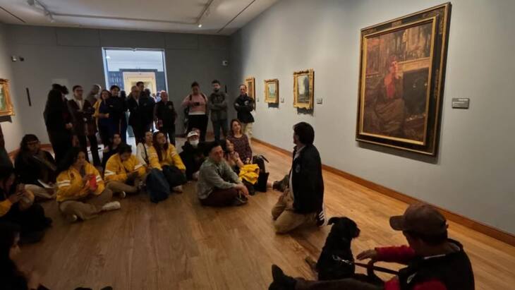 ‘Historias de Ciudad’, la iniciativa que acerca a los habitantes en condición de calle con el arte y los museos