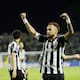 Neymar firma la paz con el hijo de Robinho