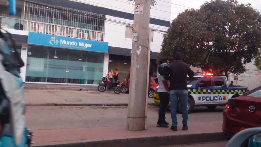 Policía frustró intento de atraco en sede de banco Mundo Mujer en Santa Marta