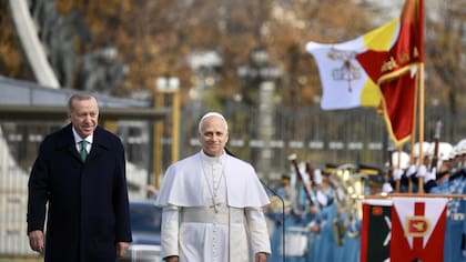 El papa León invoca “abundancia de paz y prosperidad” para Turquía en su visita a Ankara
