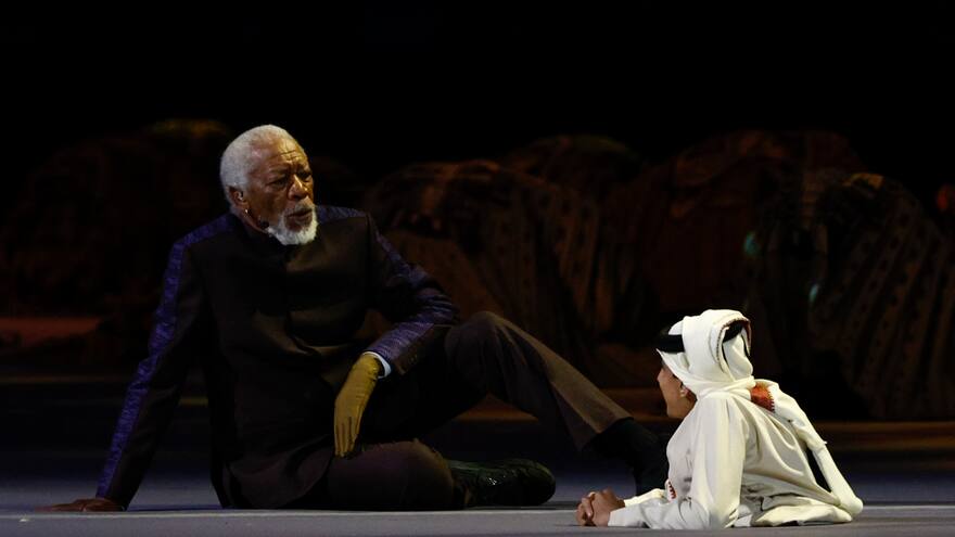 ¿Por qué Morgan Freeman ha ocultado su mano izquierda en los últimos años?