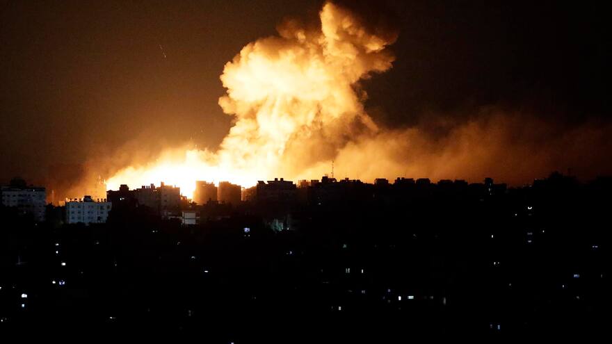 Israel realiza casi un centenar de ataques aéreos contra Hamás en Gaza