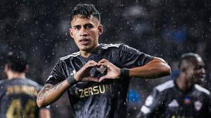 Qarabag 2, Ajax 4: el gol del colombiano Camilo Durán no alcanza