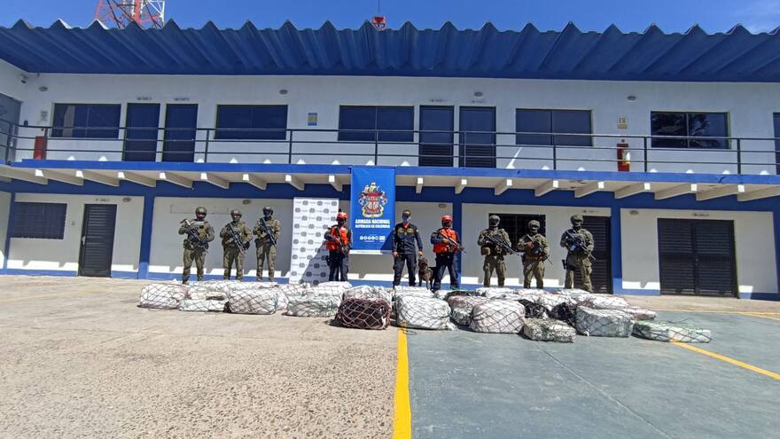 Incautan 1,8 toneladas de cocaína en el Caribe colombiano