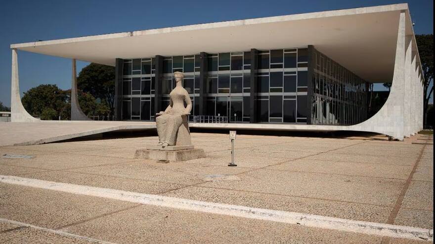 Corte Suprema de Brasil descriminaliza el porte de marihuana para uso personal