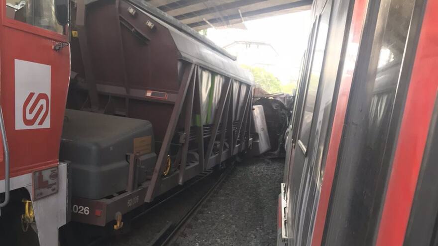 Cataluña: un muerto y más de 80 heridos por choque de trenes en Sant Boi de Llobregat