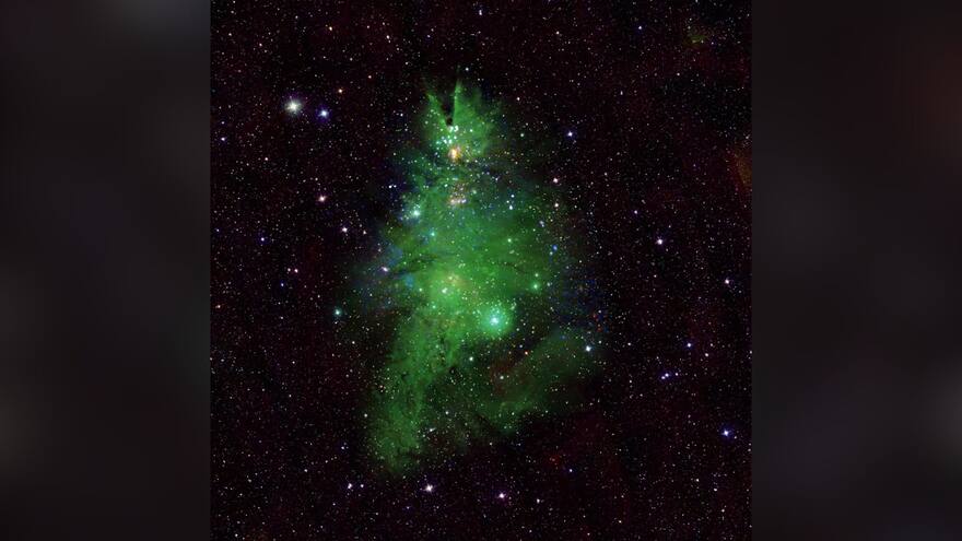 La Nasa descubre 'árbol de Navidad' en el espacio