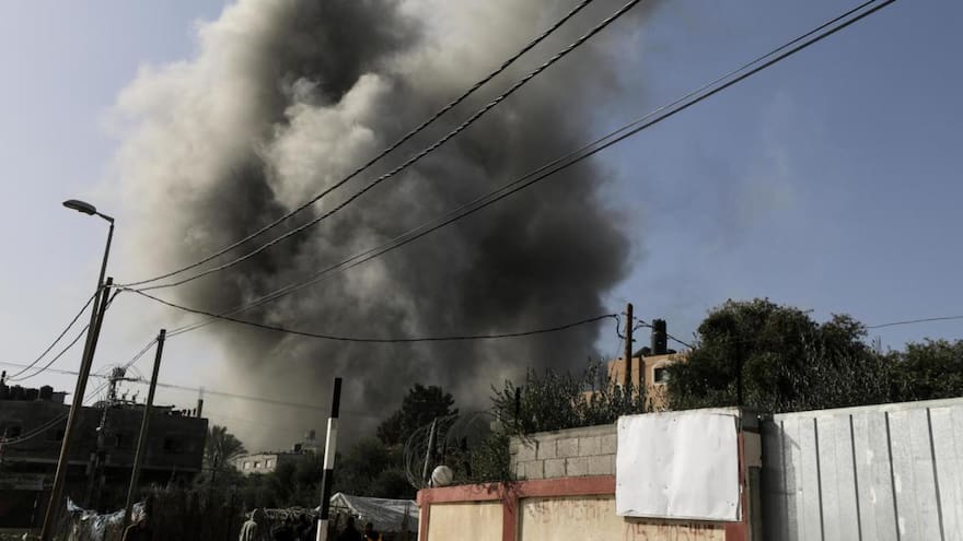 Más de 100 palestinos mueren por bombardeos aéreos israelíes en la Franja