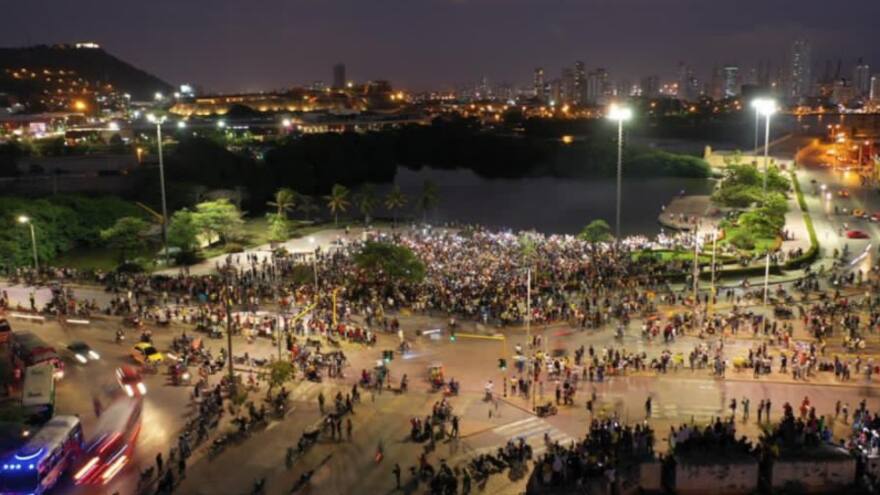 Cartagena realiza Velatón para pedir que cese violencia