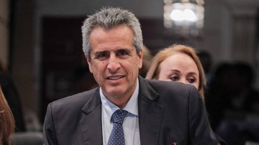 Velasco defendió artículo que permite expropiación en situación de emergencia