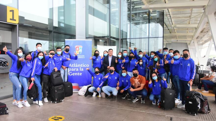 24 jóvenes atlanticenses viajaron a Bogotá para conocer las instalaciones del Gobierno Nacional