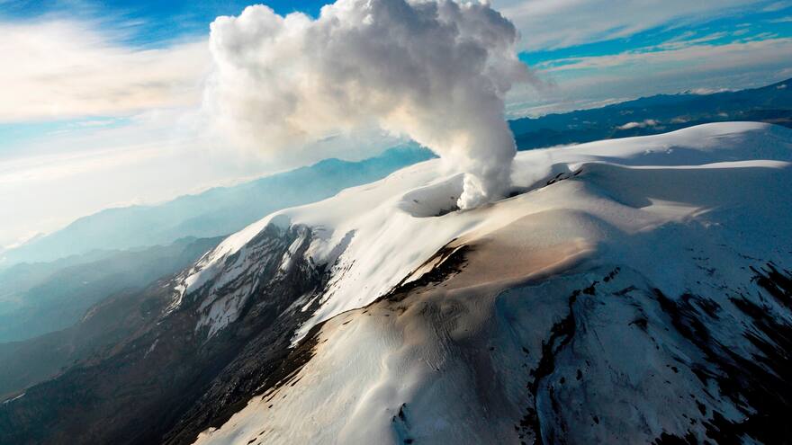 Volcán Nevado del Ruiz presenta una anomalía térmica, la mayor en 16 años