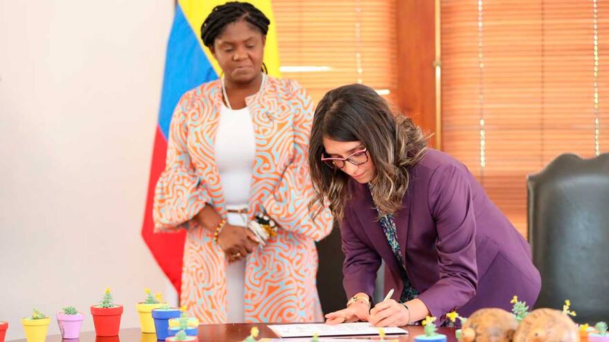 Organizaciones feministas enviaron carta a Petro preocupadas por salida de viceministra de Igualdad