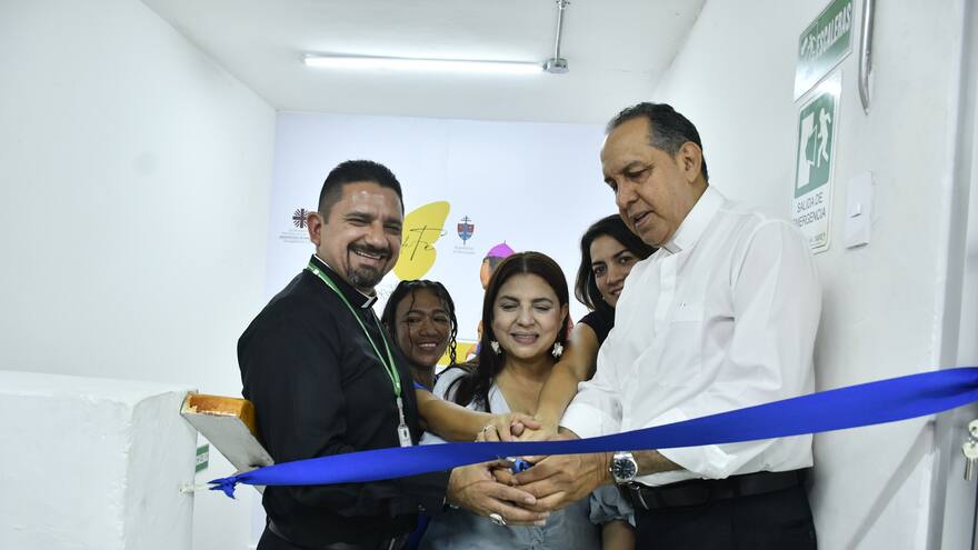 Inauguran planta de confecciones para pospenadas en Barranquilla