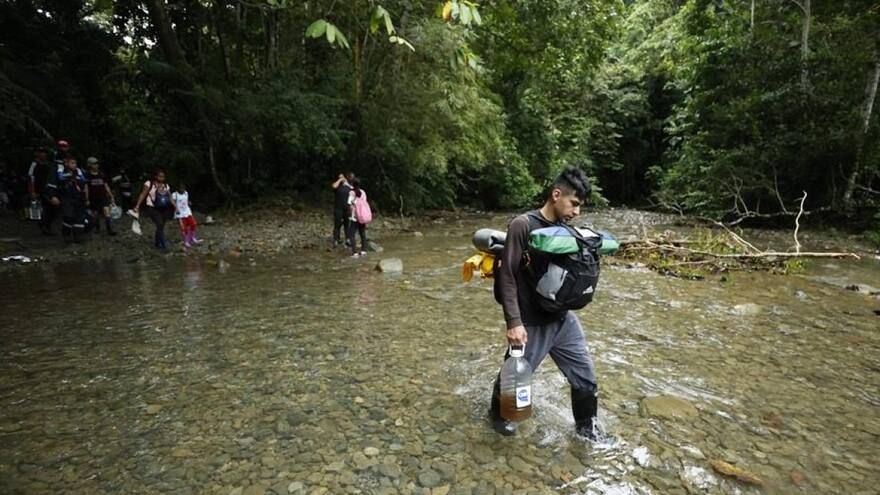 Panamá asegura que crisis migratoria en el Darién no se evita con 'un muro'