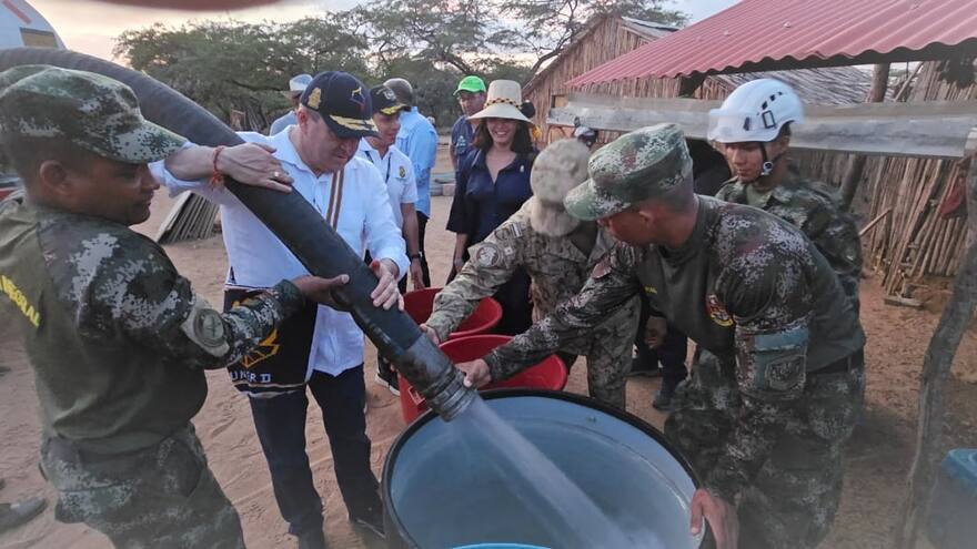 La Ungrd llevó 64 carrotanques de agua potable a La Guajira