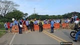 Comunidad mantiene bloqueo total del tramo Palomino-Riohacha