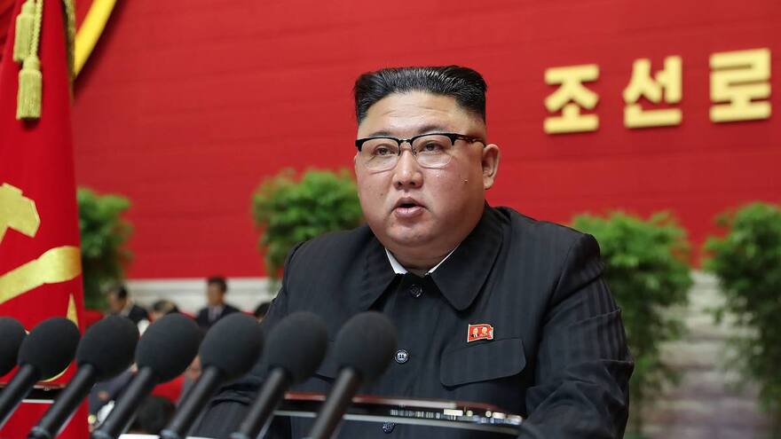 Kim Jong-un subraya a EE.UU. como enemigo y promete mayor desarrollo de armas