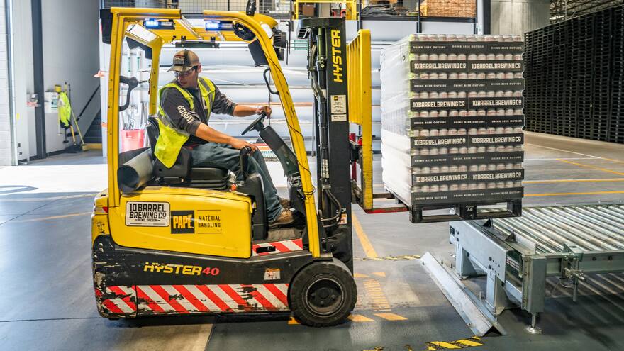 Se abrieron estas ofertas laborales para operarios y transportadores en Bogotá