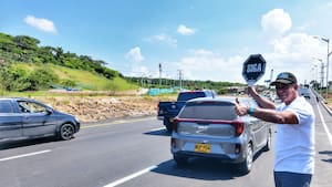 Alcalde Char inaugura el puente norte–sur del intercambiador vial de la Circunvalar