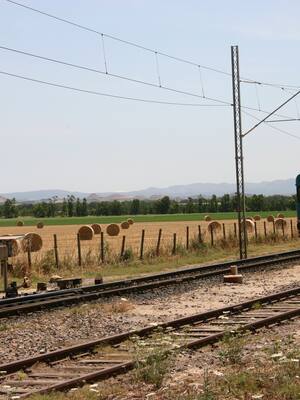 Trenes y carreteras| Columna de Manuel Moreno Slagter