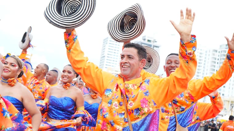 Fiestas de Independencia de Cartagena: Desfile de Comparsas