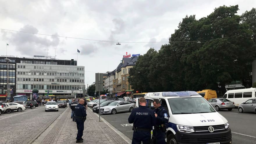 Dos muertos y seis heridos deja un ataque con cuchillo en Finlandia