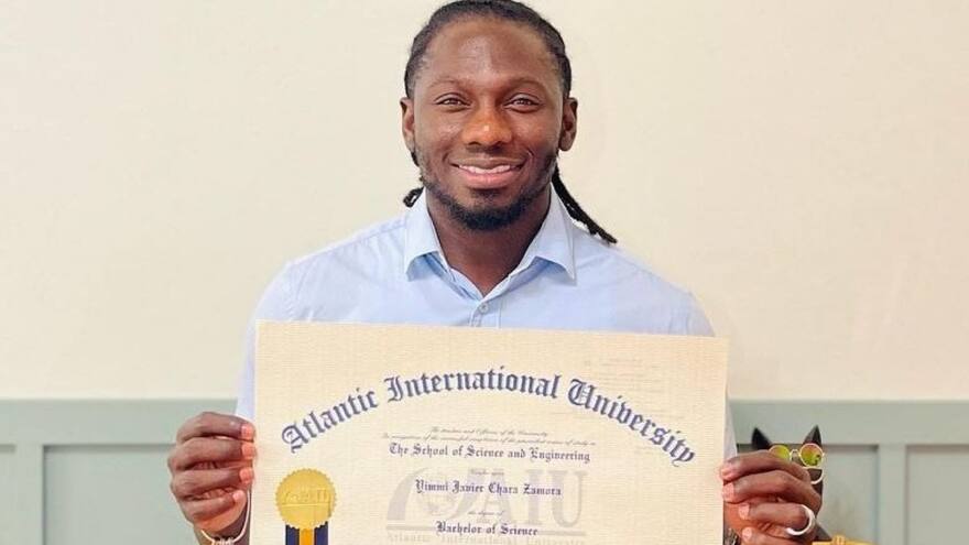 Yimmi Chará se graduó de arquitecto en los Estados Unidos