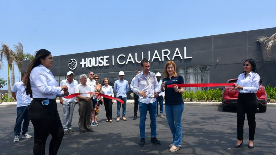 Inaugura vía en cercanías de proyecto habitacional en Puerto Colombia