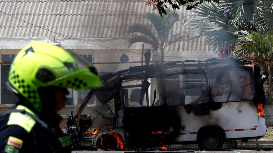 Ejército atribuye a disidencias de ‘Iván Mordisco’ atentado contra Batallón Pichincha