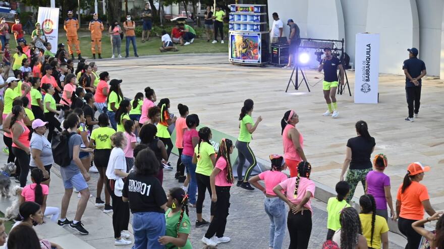 Barranquilla: el pique champetero se sintió en el Parque Sagrado Corazón