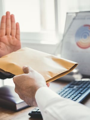 La corrupción desde una óptica sociológica-jurídica | Columna de Claudia Helena Serje