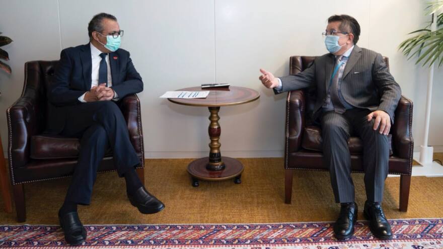 Minsalud habló con director de la OMS sobre producción local de vacunas