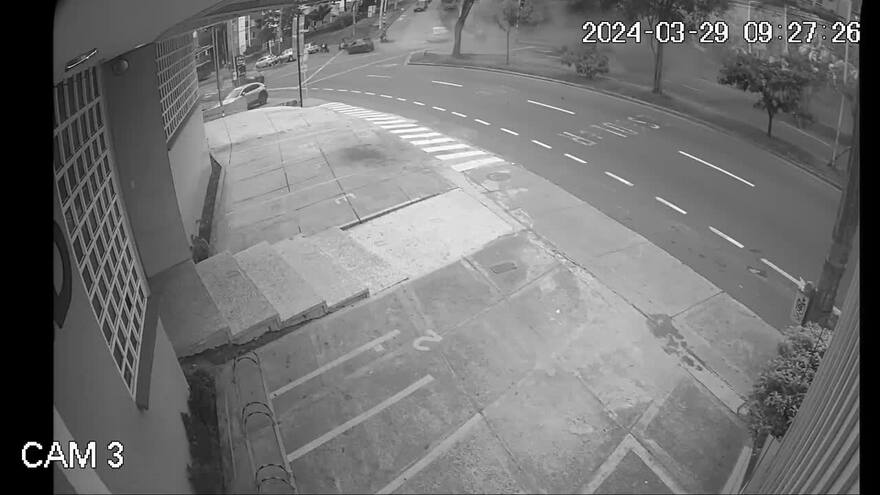 Cámara registró el grave accidente de tránsito en Armenia que dejó un muerto