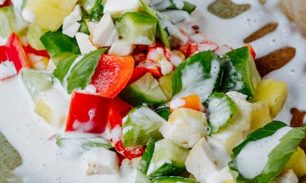 Aprenda a hacer una ensalada navideña con ingredientes fáciles