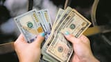 El dólar presentó una caída considerable este viernes y ahora se ubica en un mínimo de $3.765