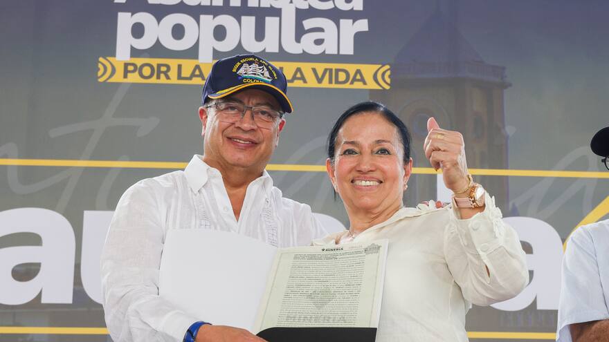 Petro anuncia vigencias futuras por $100 billones para agua potable en todo el país