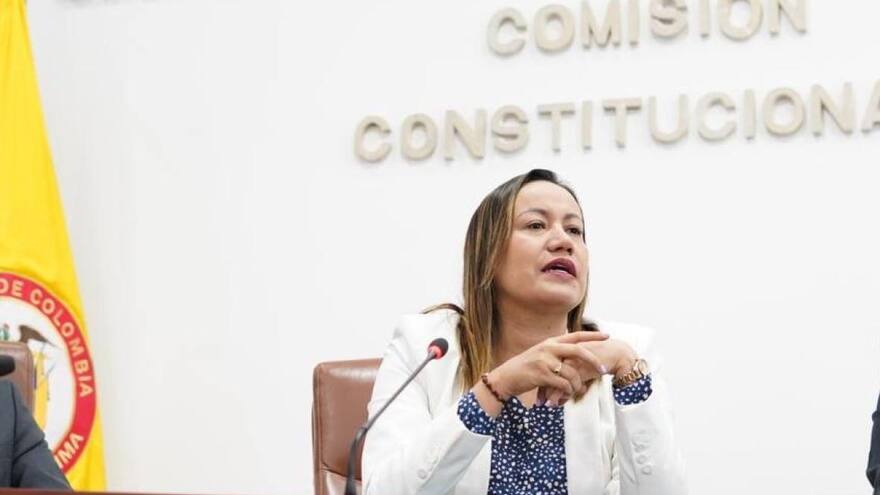 Reforma a la salud incluiría a sobanderos y yerbateros en el modelo preventivo