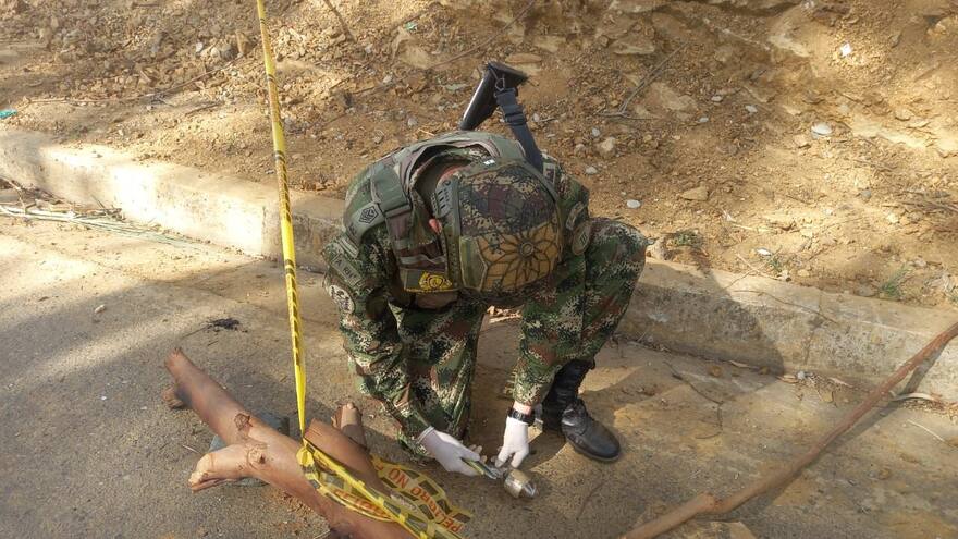 Ejército destruye cerca de una docena de artefactos explosivos en Cauca