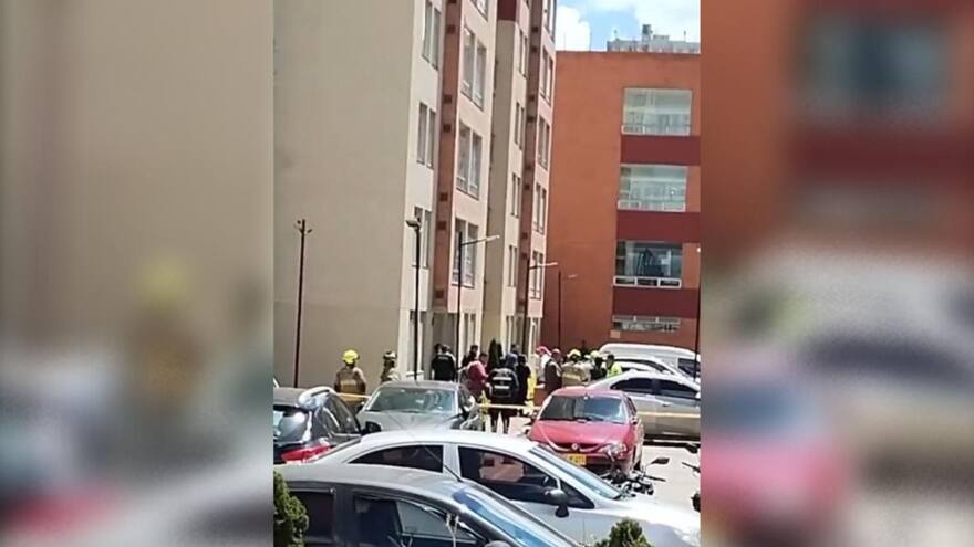 'Ella no se lanzó': habló amiga de mujer que cayó de un edificio en Bogotá