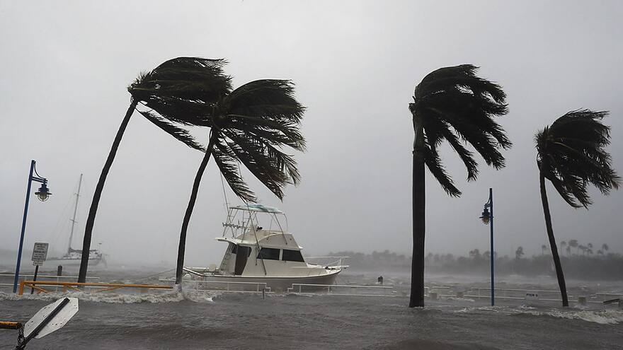 La marejada de Irma provoca inundaciones en Miami