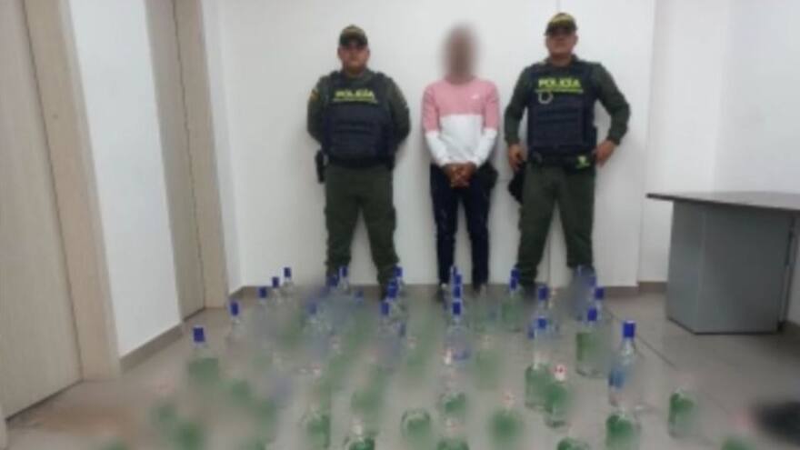Incautan 114 botellas de licor adulterado en Sitionuevo, Magdalena