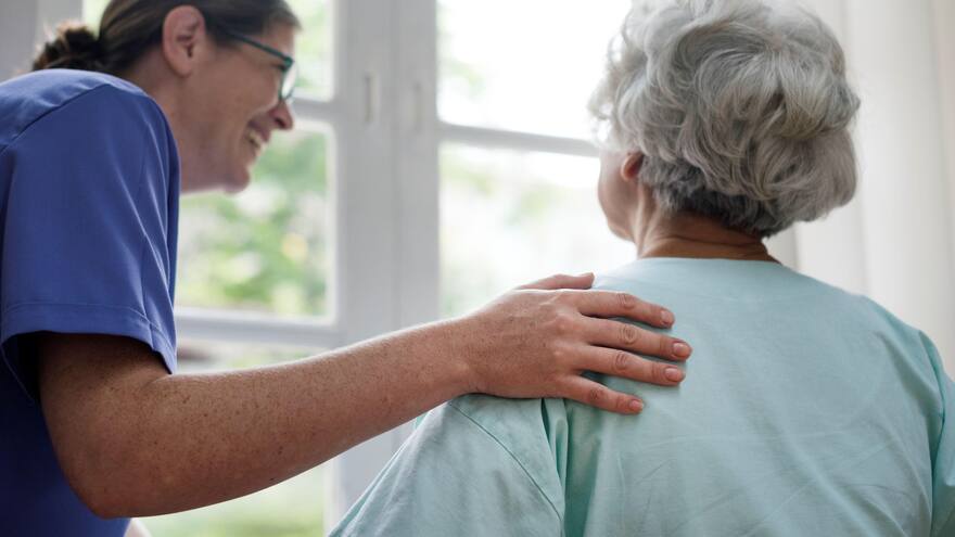 El síndrome del ‘Cuidador quemado’: un viacrucis en las familias con enfermos