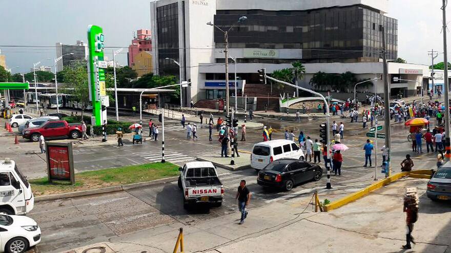 Transmetro rechaza bloqueo de troncales del Sistema durante marcha de tenderos