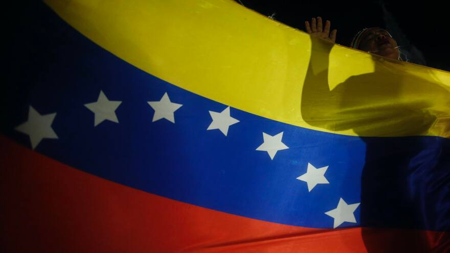 Supremo de Venezuela pide CNE las actas de escrutinio de presidenciales