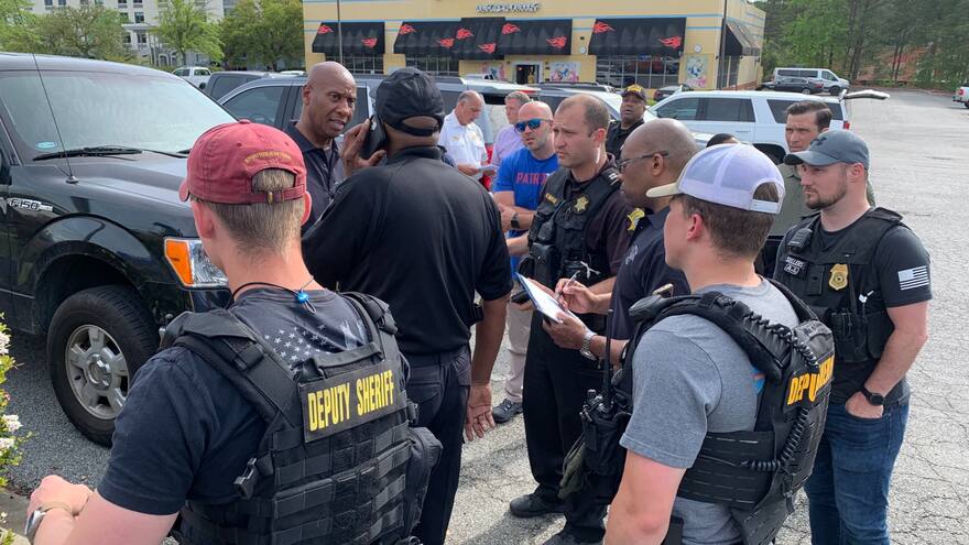 Tiroteo en centro comercial de Carolina del Sur deja al menos 12 heridos