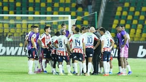 “Hay que salir campeones, es lo que nos queda”: Bryan Castrillón