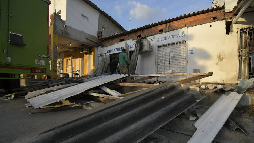 Cinco personas heridas por accidente en el barrio El Bosque