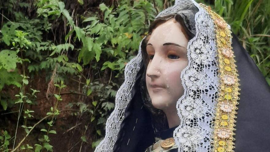 Video: Captan estatua de la Virgen llorando en el Tolima. ¿Milagro?